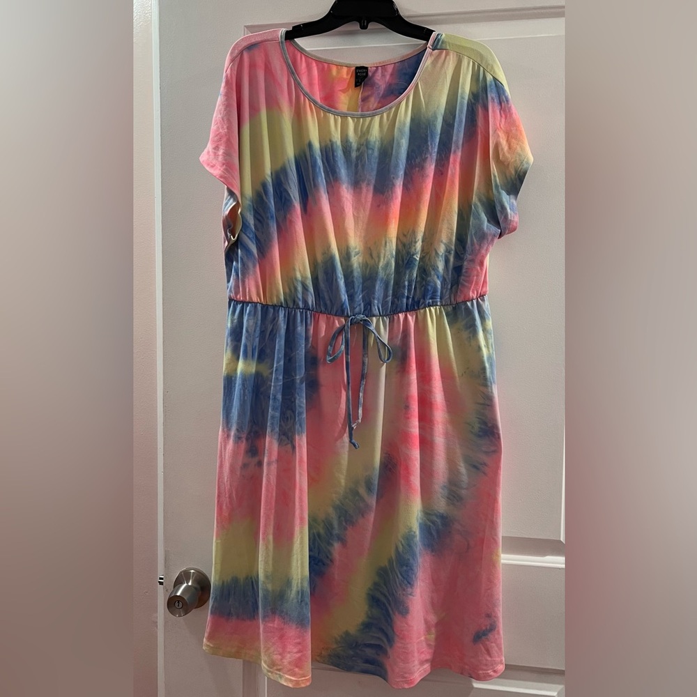 Colorful Tie-Dye Midi Dress